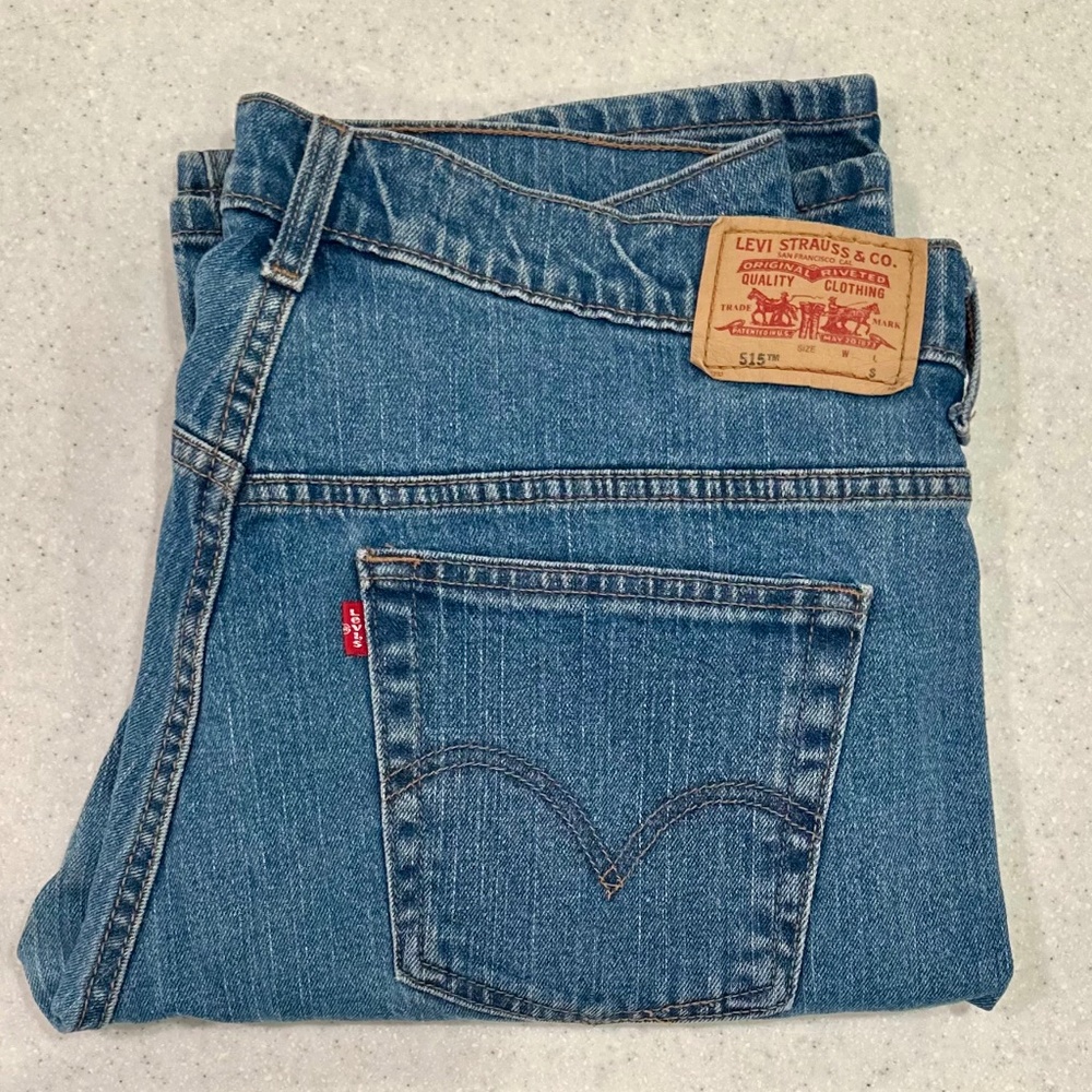MINT Levi’s Nouveau Boot Cut denim blue jeans 30 inseam